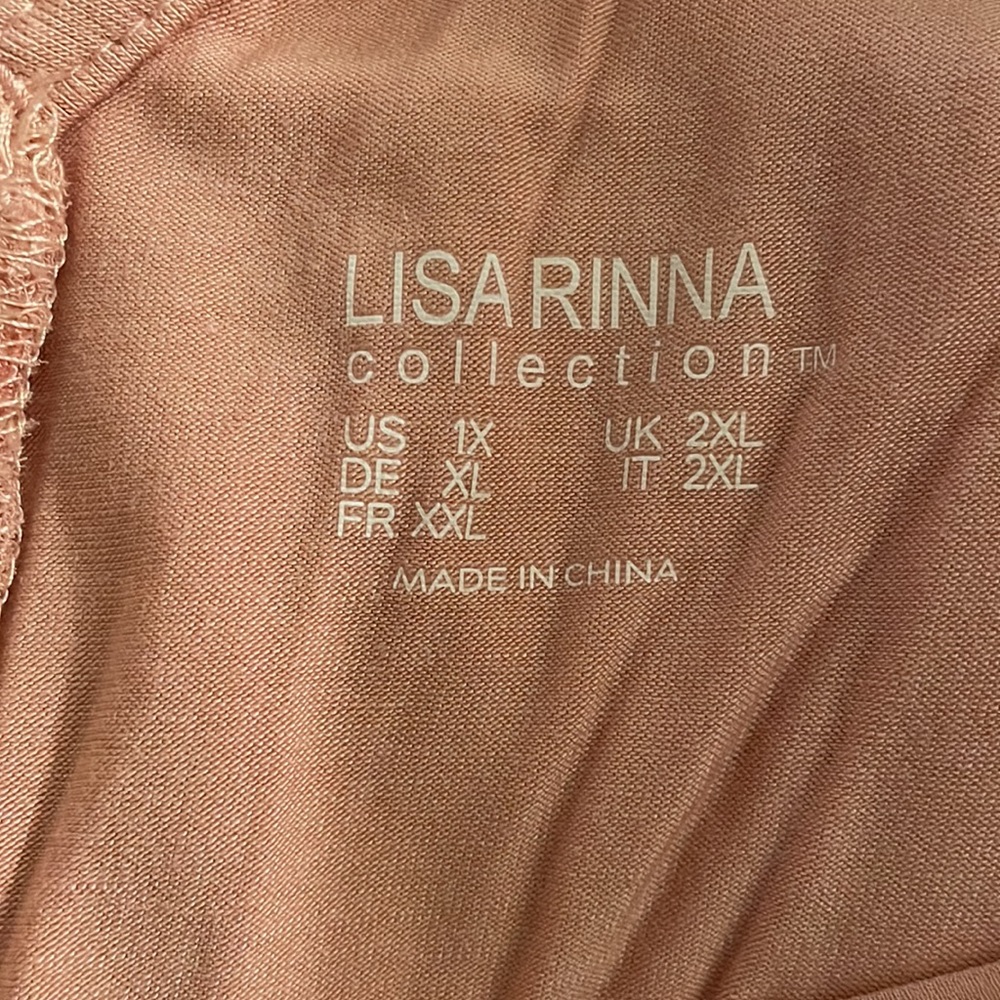 Lisa Rinna Top - Picture 4 of 4